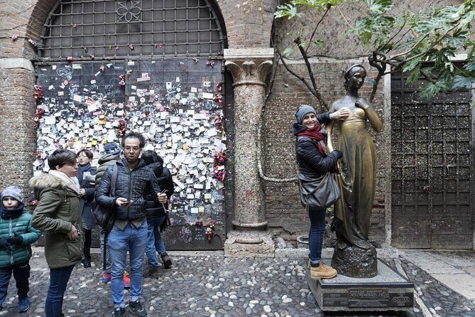 3 Hour Walking tour of Verona and Arena - Porta Borsari: Roman City Walls and the Jupiter Connection