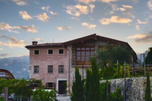 6 Wine Tasting in Valpolicella Classica: the cradle of Amarone - Getting to Franchini: Negrar is close, but it’s not walkable from Verona