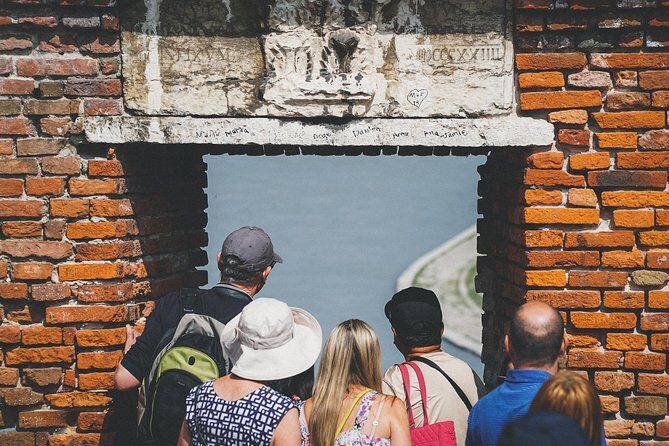 Best of Verona Highlights Walking Tour with Arena - Ponte Scaligero: a bridge rebuilt to look like the original (Stop 2)