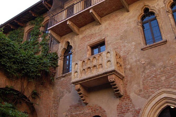 Discover the City of Romeo & Juliet: Walking Tour of Verona - Juliet’s House and the balcony photo moment (and the ticket detail)