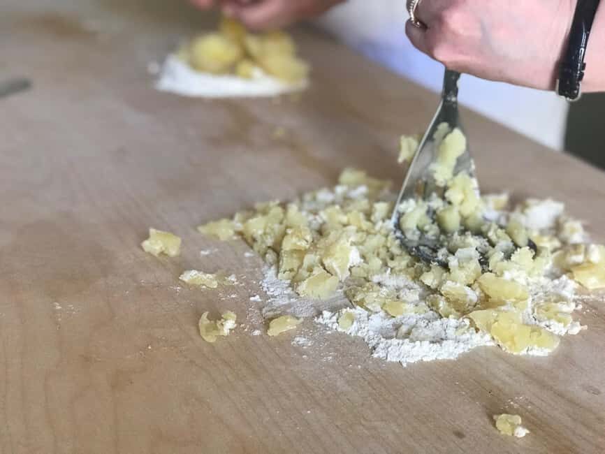 Discover the old market and make fresh pasta - Key things to love about this Villafranca pasta experience