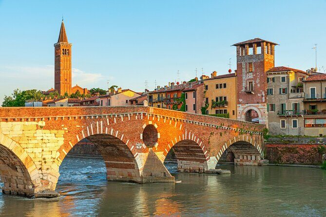 Explore Verona in 60 minutes with a Local - Key Highlights in 60 Minutes