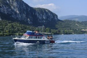 From Peschiera: Southern Lake Garda cruise with lunch - Captain Gigi on board: the difference between hearing and understanding