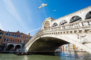 From Verona: Day trip to Venice with tour guide - Tronchetto to Piazza San Marco: ferry views and first Venice energy