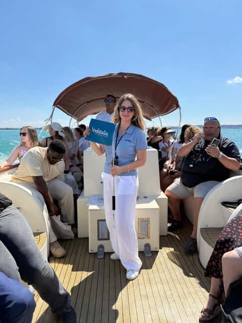 From Verona: Sirmione, Lake Garda with Boat & Spritz Tasting - The private Sirmione boat cruise: Scaliger Castle and Catullus from the water