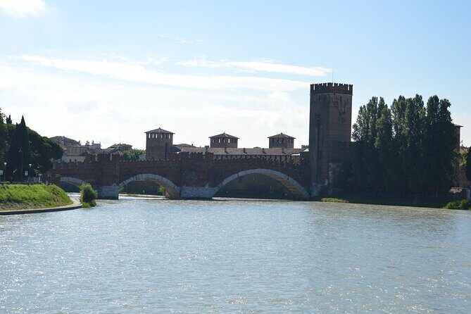 Hidden and fascinating Verona - 2 hour private walking tour - Stop 5: Arche Scaligere (Scaliger tombs in front of you)