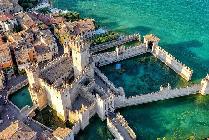 Lake Garda Tour aboard a Venetian Taxiboat - Price and value for a group up to 7