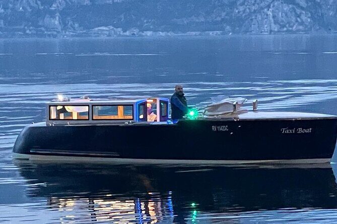 Lake Garda Tour aboard a Venetian Taxiboat - Meeting at Da Mario & Sons in Malcesine: parking and timing