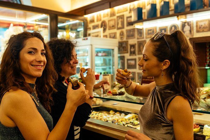 The 10 Tastings of Verona With Locals: Private Food Tour - Stop 4: Casa di Giulietta and Juliet’s Balcony (outside views)