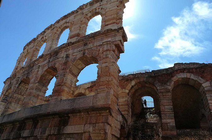 The city of Romeo and Juliet: A self-guided audio tour through Verona - What to bring so you’re not stuck at the start
