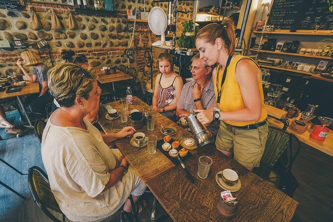 Verona All in one: Food Walking Tour, Lunch & Wine - Porta Borsari and the Food District: Where Osti and Botteghe Cluster