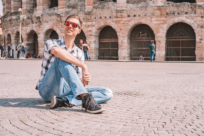 Verona Arena and Historic Highlights: A Guided Walking Tour - Stop 4: Piazza dei Signori and how Verona governed itself
