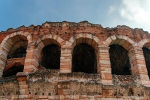 Verona Arena & Surroundings PRIVATE TOUR with Ticket Included - Romeo’s House (Casa di Romeo): what you actually get from the stop