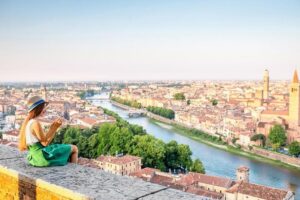 Verona by Moonlight: A Nighttime Path Through History and Romance - Meeting at Piazza delle Erbe (and Getting to the Right Spot)