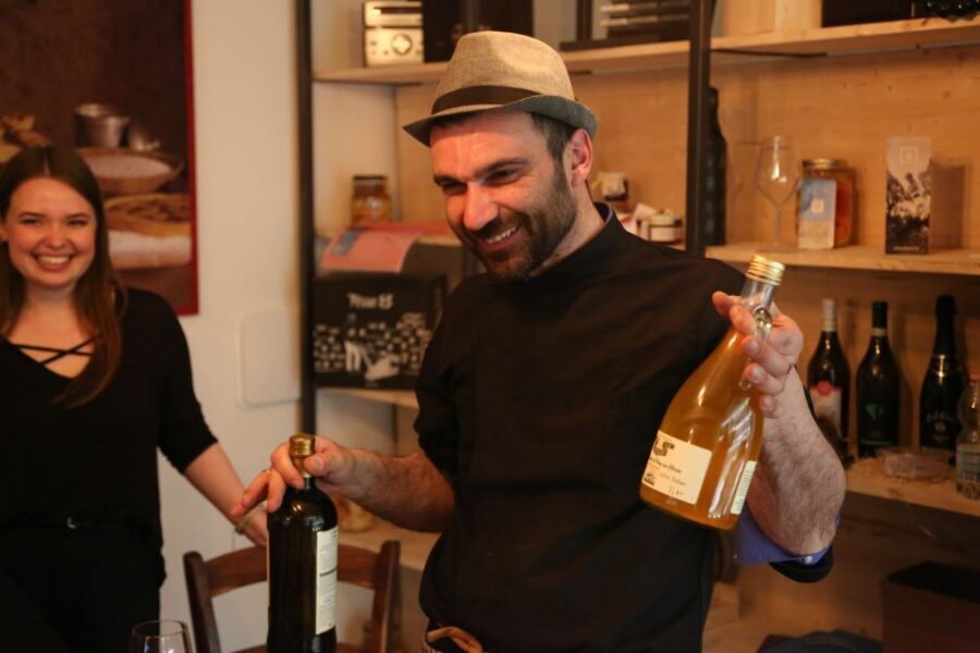 Verona centro: Olive Oil Tasting Experience - Pairing oils with bread, cheese, and salami (so the lesson sticks)