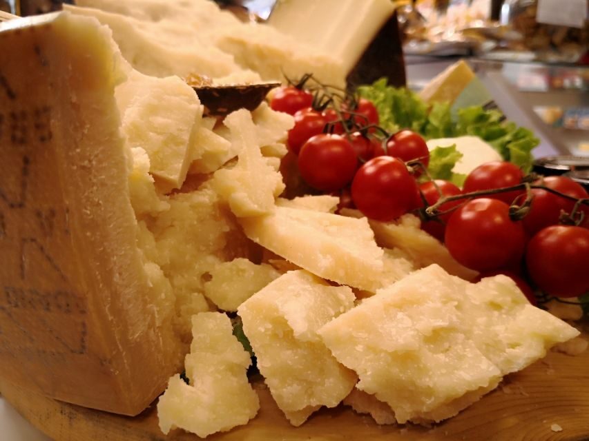 Verona: Cheese Tasting and Pairing - Your first cheese lesson: learning the differences between five styles