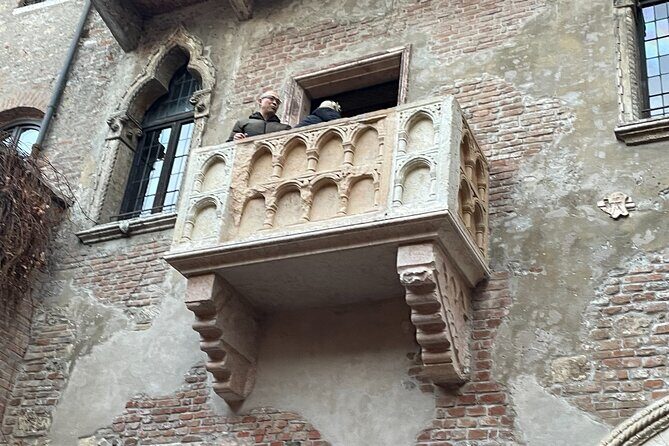 Verona: City Walking Tour with Cable Car Ride & Wine Aperitif - Wine aperitif in Piazza Bra: the payoff of ham, cheese, and two pours
