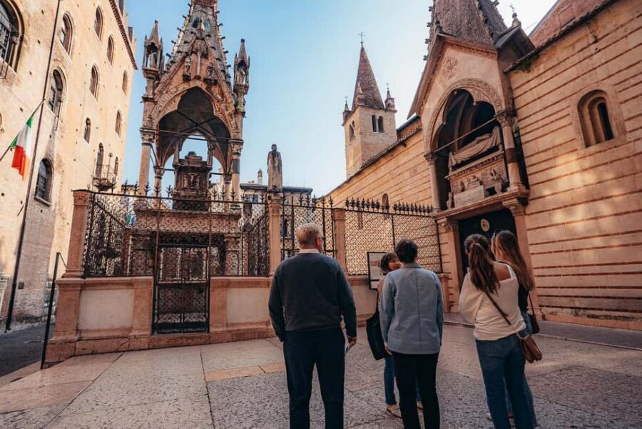 Verona: Highlights Walking Tour with Arena Priority Access - Juliet’s House: Romantic Legends With Real Context
