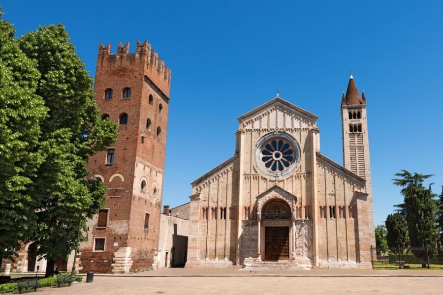 Verona: Hop-on Hop-off Tour 24 or 48-Hour Ticket - Via Diaz and Porta areas: practical breaks for walking and photos