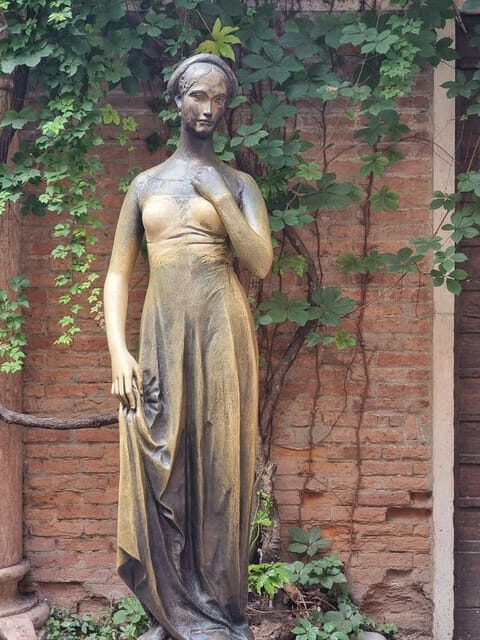 Verona: Interactive map for a self-guided tour. - Wheelchair accessible: what that means for your planning