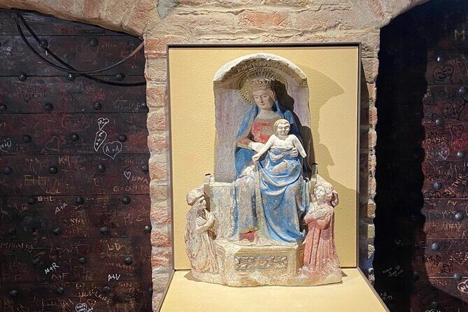 Verona: Juliet’s House Fast-Track Entry Ticket & Audio Guide - Renovations and closed rooms: when the visit changes day to day