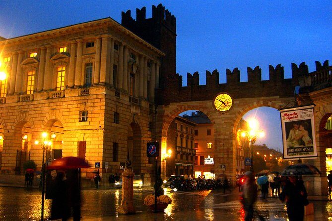 Verona Moonlight Walking Tour - The Walking Route: What Each Stop Feels Like