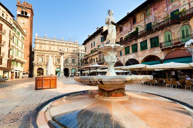 Verona Private Guided Walking Tour, Romeo & Juliet and More - Off-the-beaten alleys to the Adige: viewpoints without the hunting