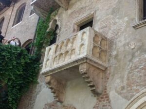 Verona: Sightseeing and Heritage Tour - Juliet’s House balcony: the Romeo moment that’s actually worth doing