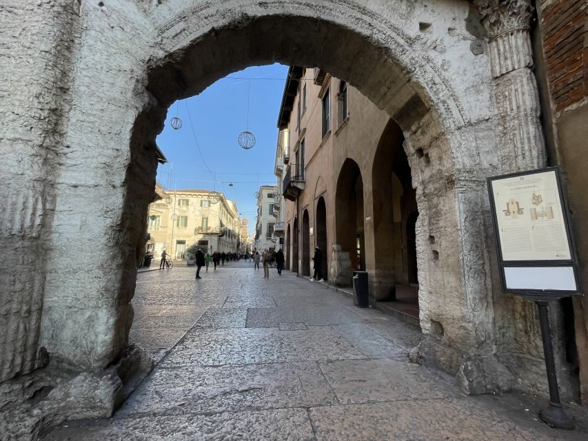 Verona: Small Group Guided Walking Tour with Arena Tickets - Bra Square return: why the tour loops back where you started
