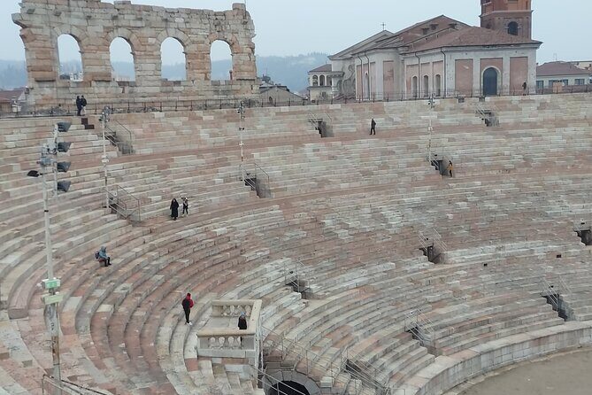 Verona Small Group Walking Tour with Cable Car and Arena Tickets - The main “timing gotchas” (Mondays and seasonal closures)