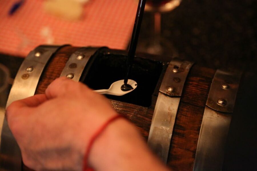 Verona: Traditional Balsamic Vinegar From Modena Tasting - Where you meet: Via Leoncino 31 and the parking reality